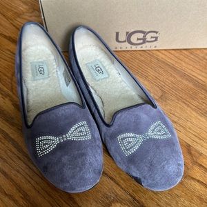 Gently worn suede ugg flats